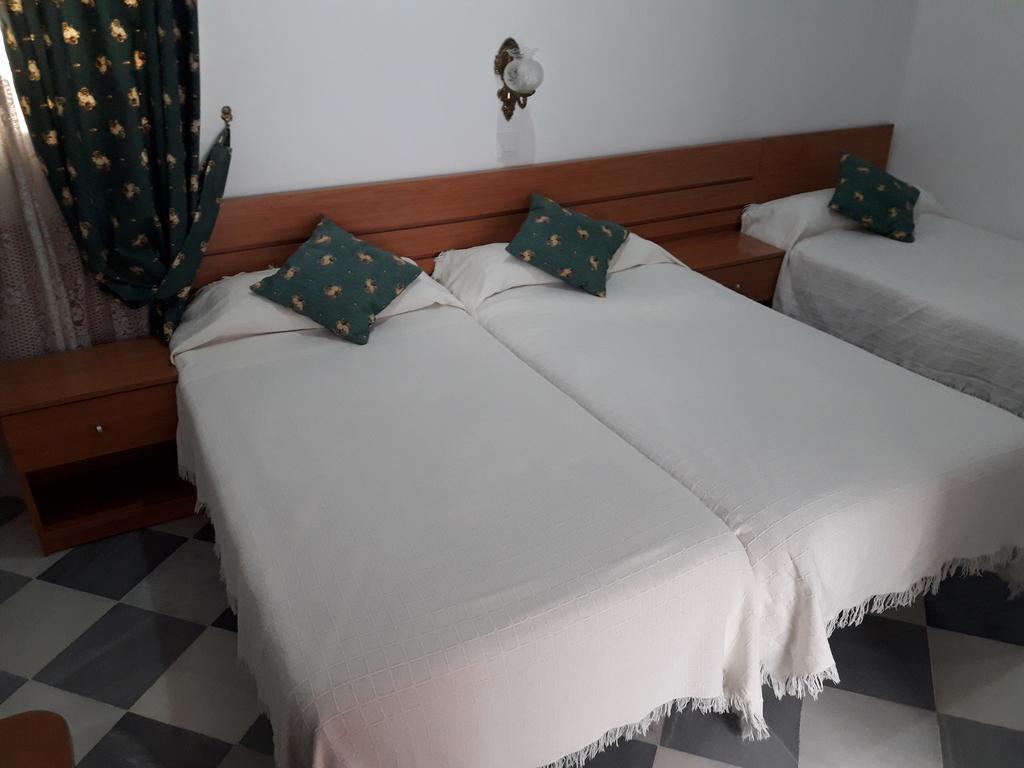 Hostal Centro Sol Kadyks Zewnętrze zdjęcie