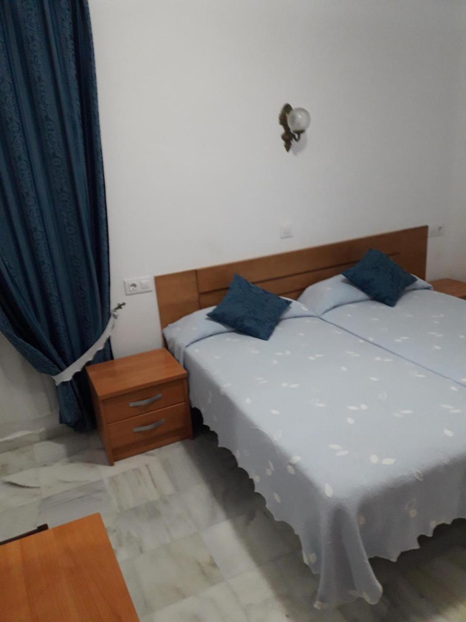 Hostal Centro Sol Kadyks Zewnętrze zdjęcie